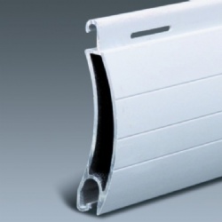 Persiana enrollable de aluminio 55 listones de doble capa